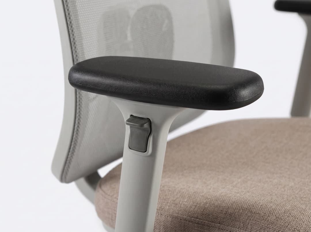 Ergonomische bureaustoel Core OS2 — Armleggers die meebewegen