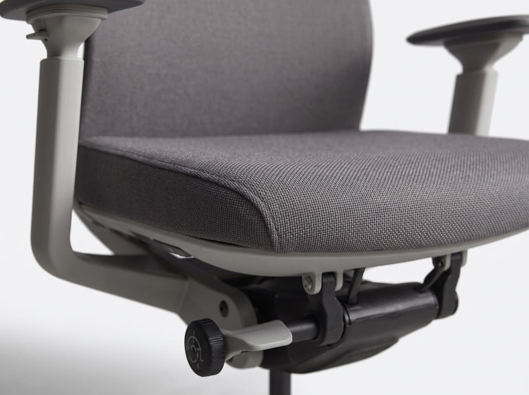Ergonomische bureaustoel Pure OS1 — De zitting